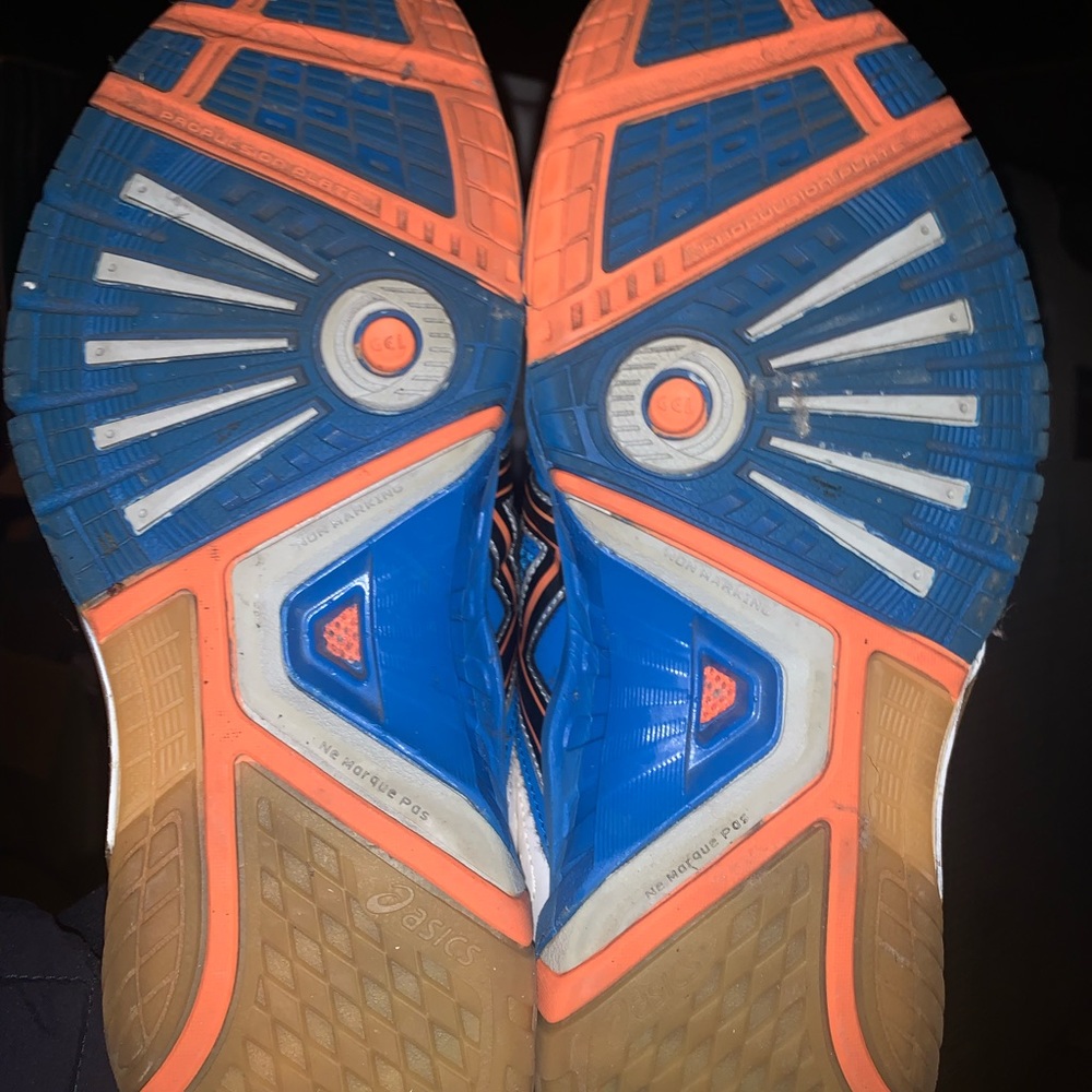 Indoor court shoes/ cross trainer or casual walking 10.5 Blue,Wht,Orng & Blk.